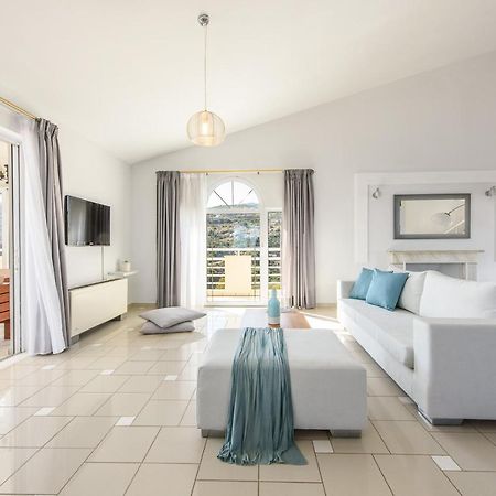 Andromeda Villa Agia Pelagia  Luaran gambar