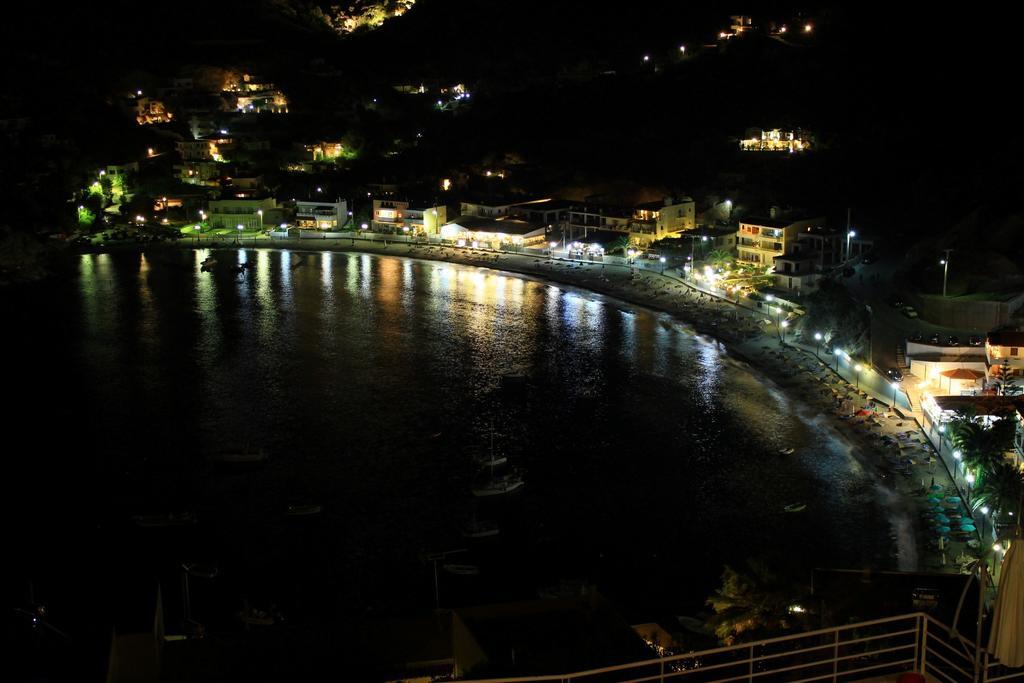 Andromeda Villa Agia Pelagia  Bilik gambar