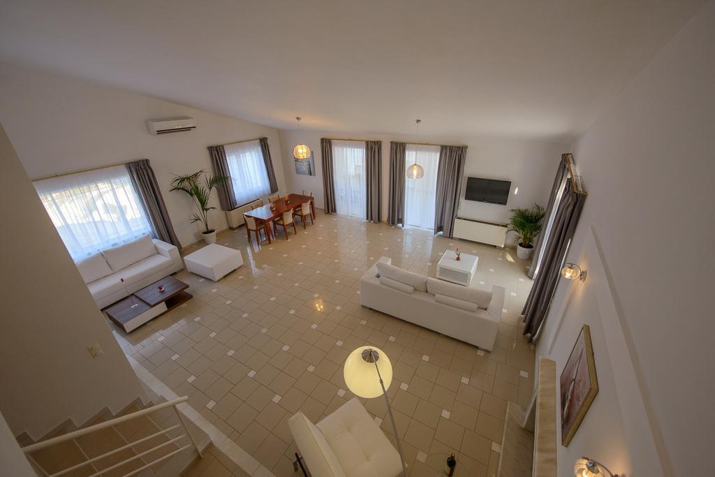 Andromeda Villa Agia Pelagia  Bilik gambar